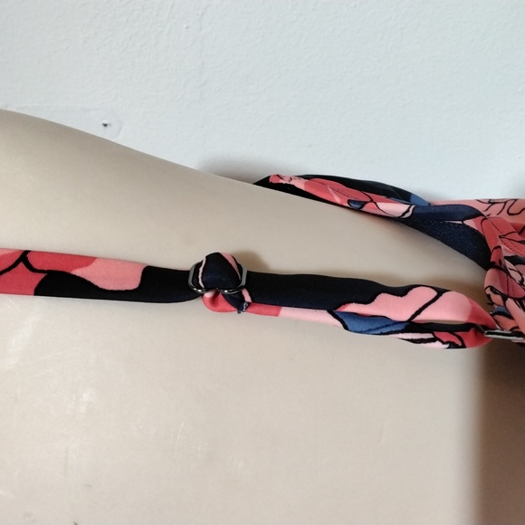 Kona Sol Floral 1 Piece Bathing Suit w/Tie Back and Adjustable Straps Size L - Picture 11 of 16